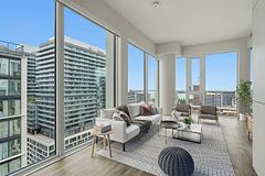 158 Front Street 2108, Toronto, ON M5A 0K9