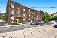 966 St Clair Avenue W 3, Toronto, ON M6C 1C5