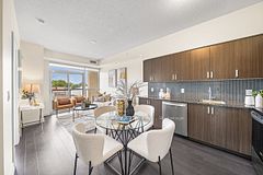 1603 Eglinton Avenue W 319, Toronto, ON M6E 0A1