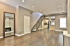 68 Macpherson Avenue, Toronto, ON M5R 1W8