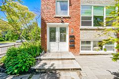 2 Rowley Avenue, Toronto, ON M4P 2S8