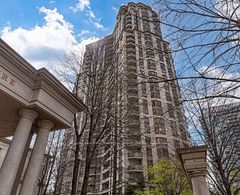 80 Harrison Garden Boulevard 1819, Toronto, ON M2N 7E3