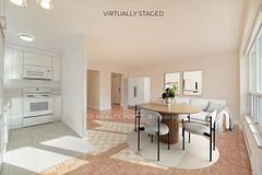 1291 Bayview Avenue N 201, Toronto, ON M4G 2Z9