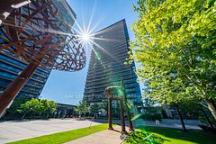 29 Singer Court 2215, Toronto, ON M2K 0B3