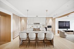 330 Richmond Street W 2505, Toronto, ON M5V 0M4