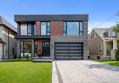 71 Yorkview Drive, Toronto, ON M2R 1J7