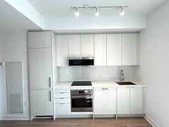 250 Lawrence Avenue W 613, Toronto, ON M5M 1B2