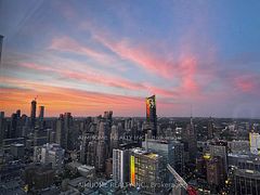 488 University Avenue 4203, Toronto, ON M5G 0C1