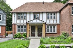 4 Oriole Crescent Main, Toronto, ON M5P 1L5