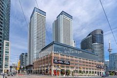 19 Bathurst Street 1006, Toronto, ON M5V 0N2