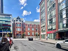 205 Frederick Street 408, Toronto, ON M5A 4V3