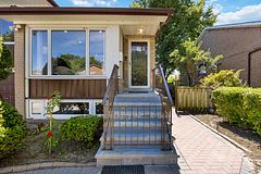 33 Combermere Drive MAIN FLOOR, Toronto, ON M3A 2W4