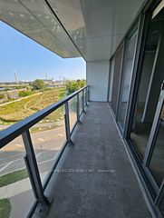170 Bayview Avenue 612, Toronto, ON M5A 0M4