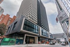 20 Edward Street 1221, Toronto, ON M5G 1C9