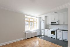 396 Avenue Road 320, Toronto, ON M4V 2H5