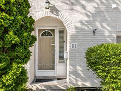 81 Scenic Mill Way, Toronto, ON M2L 1S9