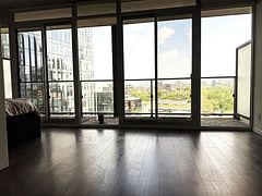 125 Peter Street 904, Toronto, ON M5V 0M2