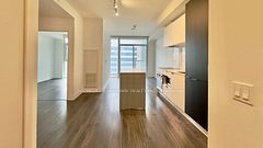 33 Helendale Avenue 809, Toronto, ON M4R 0A4