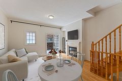 175B Finch Avenue E, Toronto, ON M2N 4R8