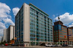 1901 Yonge Street 302, Toronto, ON M4S 1Y6