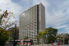 666 Spadina Avenue 711, Toronto, ON M5S 2H8