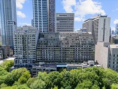 360 Bloor Street E 209, Toronto, ON M4W 3M3