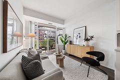 525 Adelaide Street W 923, Toronto, ON M5V 0N7