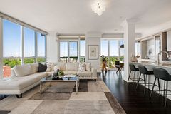 530 St Clair Avenue W 1602, Toronto, ON M6C 0A2