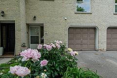 85 Scenic Mill Way, Toronto, ON M2L 1S9