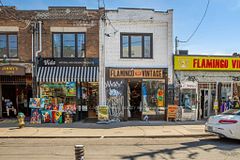 193 1/2 Baldwin Street, Toronto, ON M5T 1M1