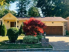 31 Whitelock Crescent Bsmt, Toronto, ON M2K 1V9
