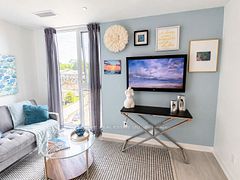 185 Alberta Avenue 506, Toronto, ON M6C 0A5