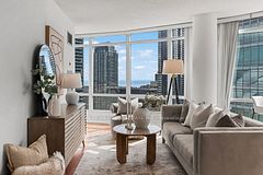 373 Front Street W 3003, Toronto, ON M5V 3R7