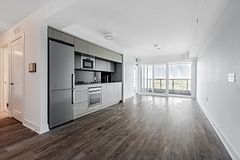 585 Bloor Street E 2124, Toronto, ON M4W 0B3