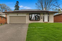 40 Bellbury Crescent Upper, Toronto, ON M2J 2J8