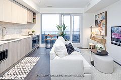 2020 Bathurst Street 1810, Toronto, ON M5P 0A6