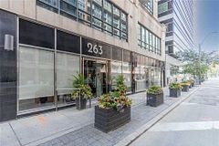 263 Wellington Street W 705, Toronto, ON M5V 3P9