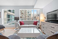 230 King Street E 504, Toronto, ON M5A 1K5
