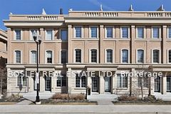 45 Hargrave Lane 148, Toronto, ON M4N 0A4