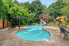 113 Coldstream Avenue, Toronto, ON M5N 1X7