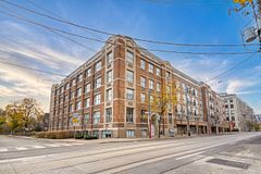 955 Queen Street W 311, Toronto, ON M6J 1G9