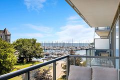 90 Stadium Road 414, Toronto, ON M5V 3W5