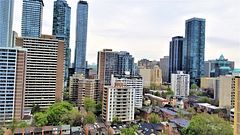 50 Wellesley Street E 2102, Toronto, ON M4Y 1G2