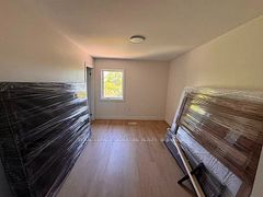 53 Bishop Avenue 3, Toronto, ON M2M 1Z4