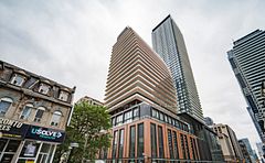 18 Maitland Terrace 1503, Toronto, ON M4Y 0H2