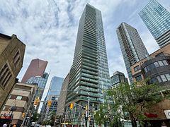 33 Lombard Street 3204, Toronto, ON M5C 3H8