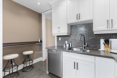 48 Nassau Street Second Floor & Loft, Toronto, ON M5T 1M2