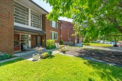 293 Glenforest Road MAIN, Toronto, ON M4N 2A5