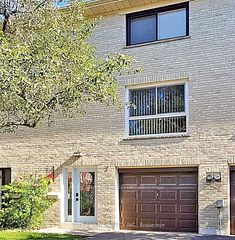 7 Ursa Star Way, Toronto, ON M2J 1N9