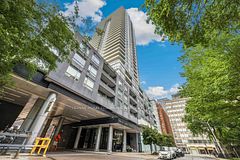 98 Lillian Street 2414, Toronto, ON M4S 0A5